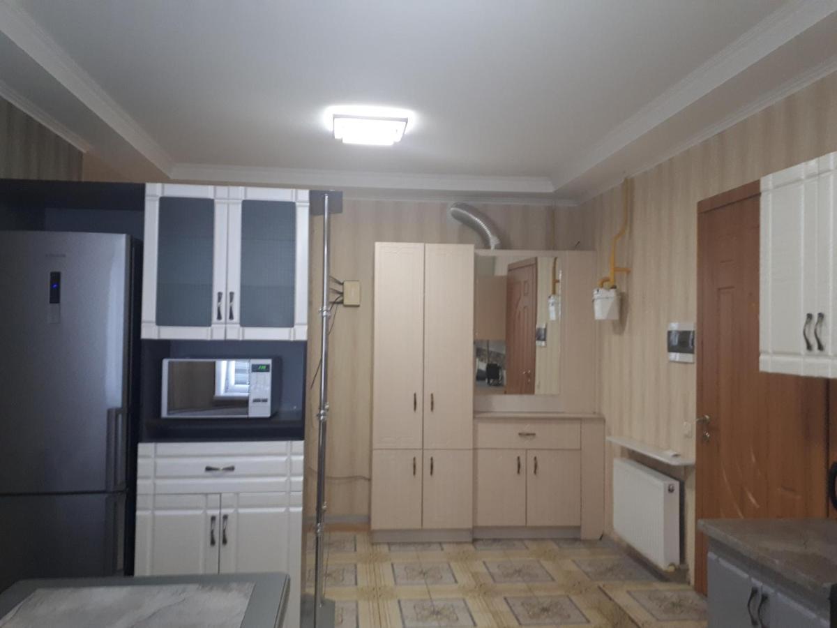 2 Комн. 5 Мест, 10 Мин. До Центра Apartment Kropyvnytskyi Exterior photo